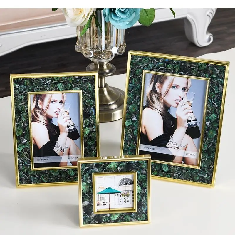 European Style Golden Stroke Photo Frame Metal 6 Inch 7 Inch Photo Frame Ornaments Home Living Room Decoration Accessories
European Style Golden Stroke Photo Frame Metal 6 Inch 7 Inch Photo Frame Ornaments Home Living Room Decoration Accessories