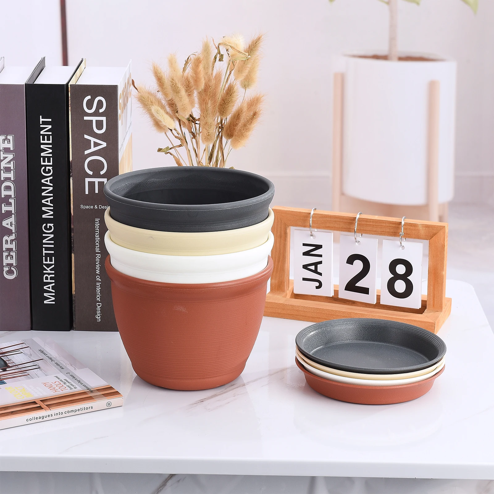 4Pcs/set Imitation ceramic Resin Flowerpot Durable Planters Decorative Plant Pot with Tray Garden Home Office Plants Pots
4Pcs/set Imitation ceramic Resin Flowerpot Durable Planters Decorative Plant Pot with Tray Garden Home Office Plants Pots