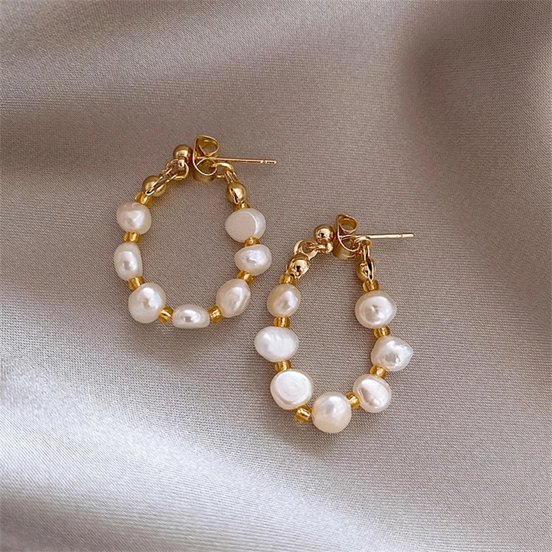 New design freshwater pearl earrings, retro personality, niche, simple temperament, elegant earrings for women , gifts for girls
New design freshwater pearl earrings, retro personality, niche, simple temperament, elegant earrings for women , gifts for girls
