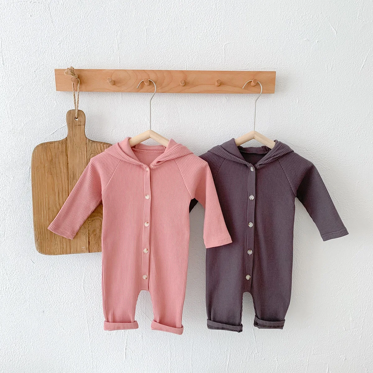 2022 Autumn Newborn Baby Cute Fashion Rabbit Ear Hat Long Sleeves Jumpsuit Single Breasted Cotton Romper One Piece
2022 Autumn Newborn Baby Cute Fashion Rabbit Ear Hat Long Sleeves Jumpsuit Single Breasted Cotton Romper One Piece