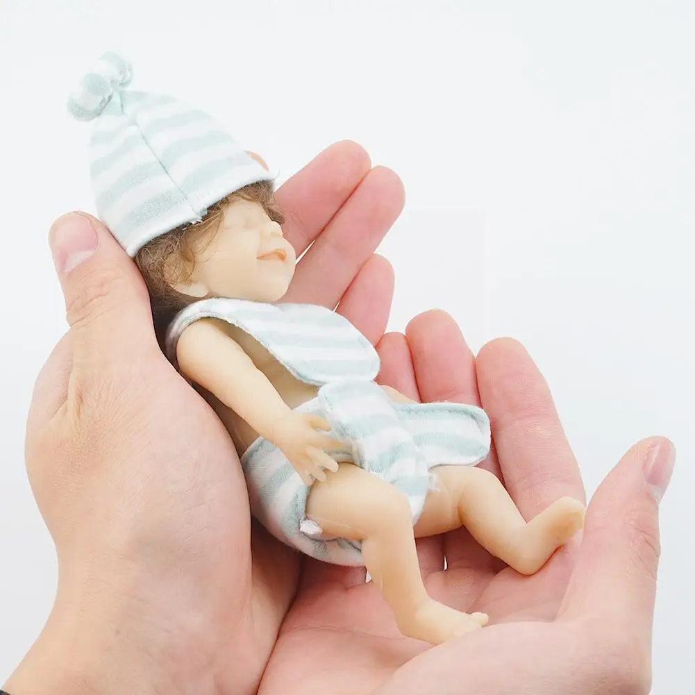 6 Inches 15cm Bebes S Reborn Silicone Full Body April Lifelike Mini Children Silicone Reborn Surprise Sleeping R1f4
6 Inches 15cm Bebes S Reborn Silicone Full Body April Lifelike Mini Children Silicone Reborn Surprise Sleeping R1f4