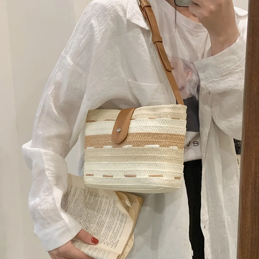 Gradient Color Straw Knitted Purse New With Zipper Lightweight Woven Side Bag Straw Woven Beach Bag Ladies
Gradient Color Straw Knitted Purse New With Zipper Lightweight Woven Side Bag Straw Woven Beach Bag Ladies