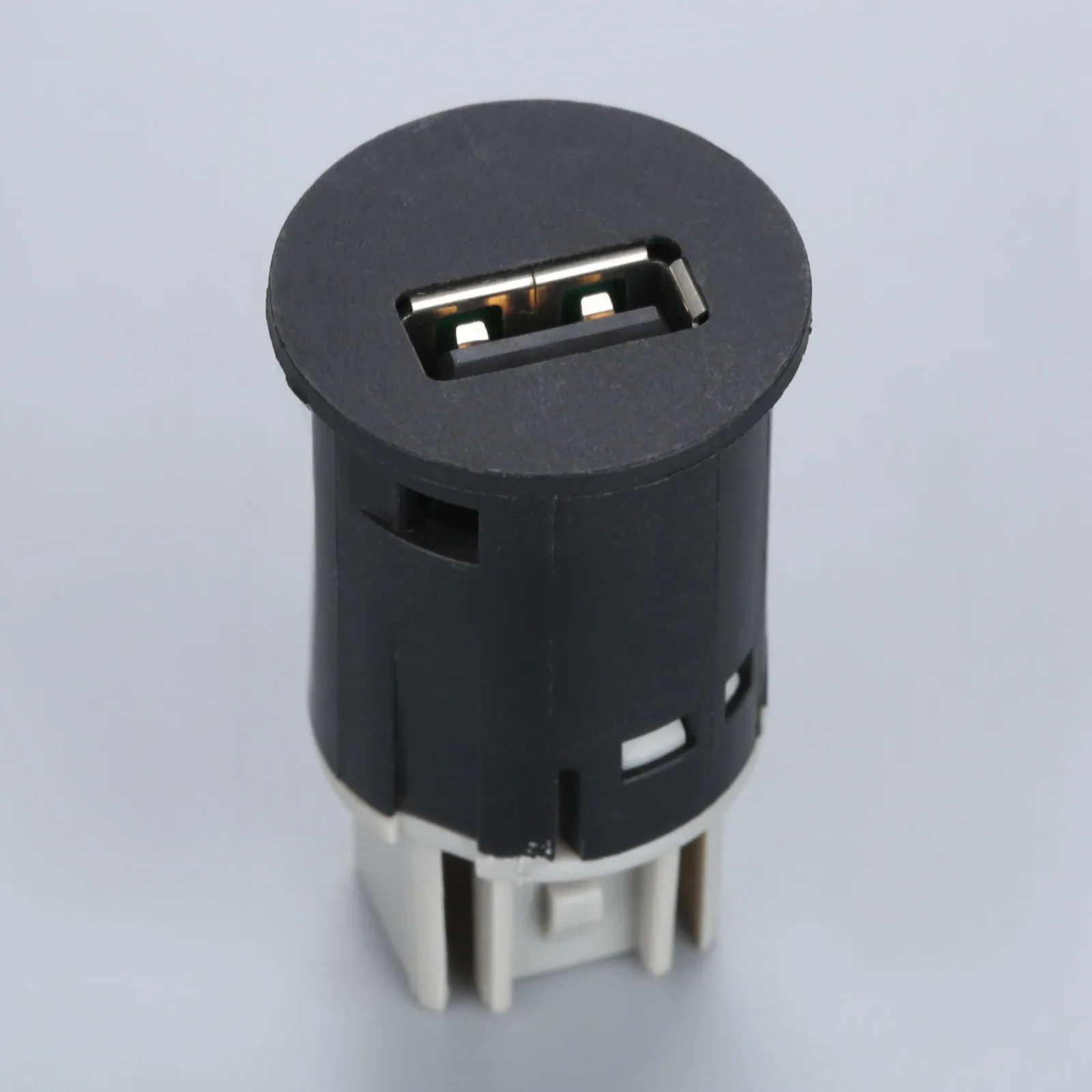 Car USB AUX Auxiliary Plug Port Socket Interface Adapter for Cadillac Escalade Chevy Express Silverado GMC Savana Sierra 2010-14
Car USB AUX Auxiliary Plug Port Socket Interface Adapter for Cadillac Escalade Chevy Express Silverado GMC Savana Sierra 2010-14