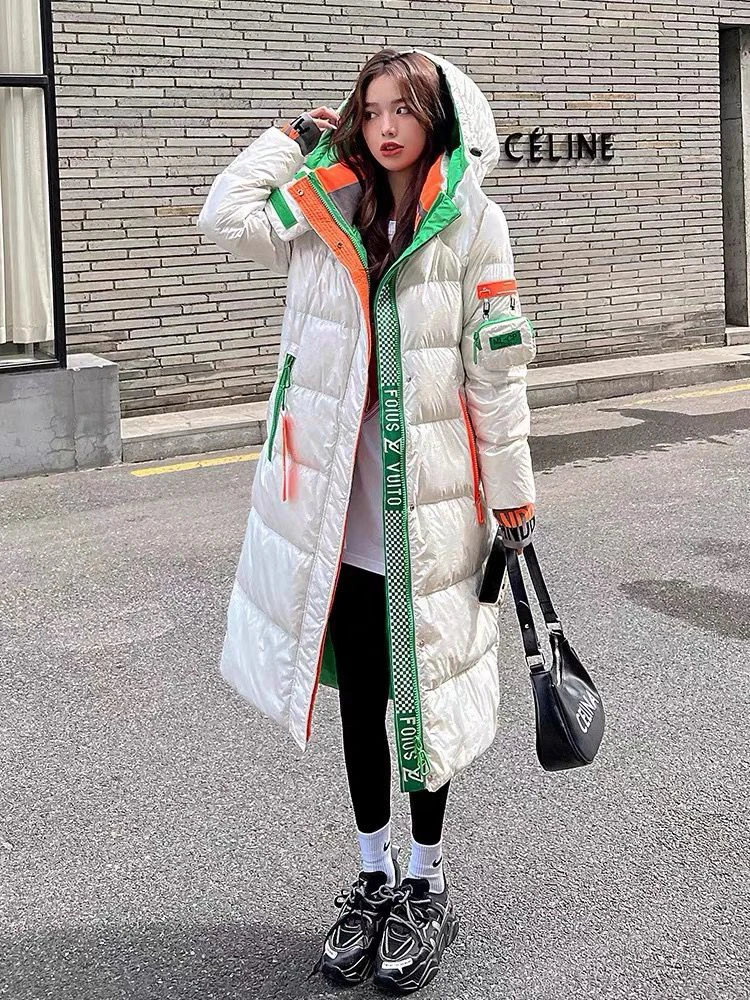2023 Winter New Glossy Over Knee Long Down Coat Thickened Contrast Hooded Solid Coat Street Casual Outerwear Women's Snow Parka
2023 Winter New Glossy Over Knee Long Down Coat Thickened Contrast Hooded Solid Coat Street Casual Outerwear Women's Snow Parka
