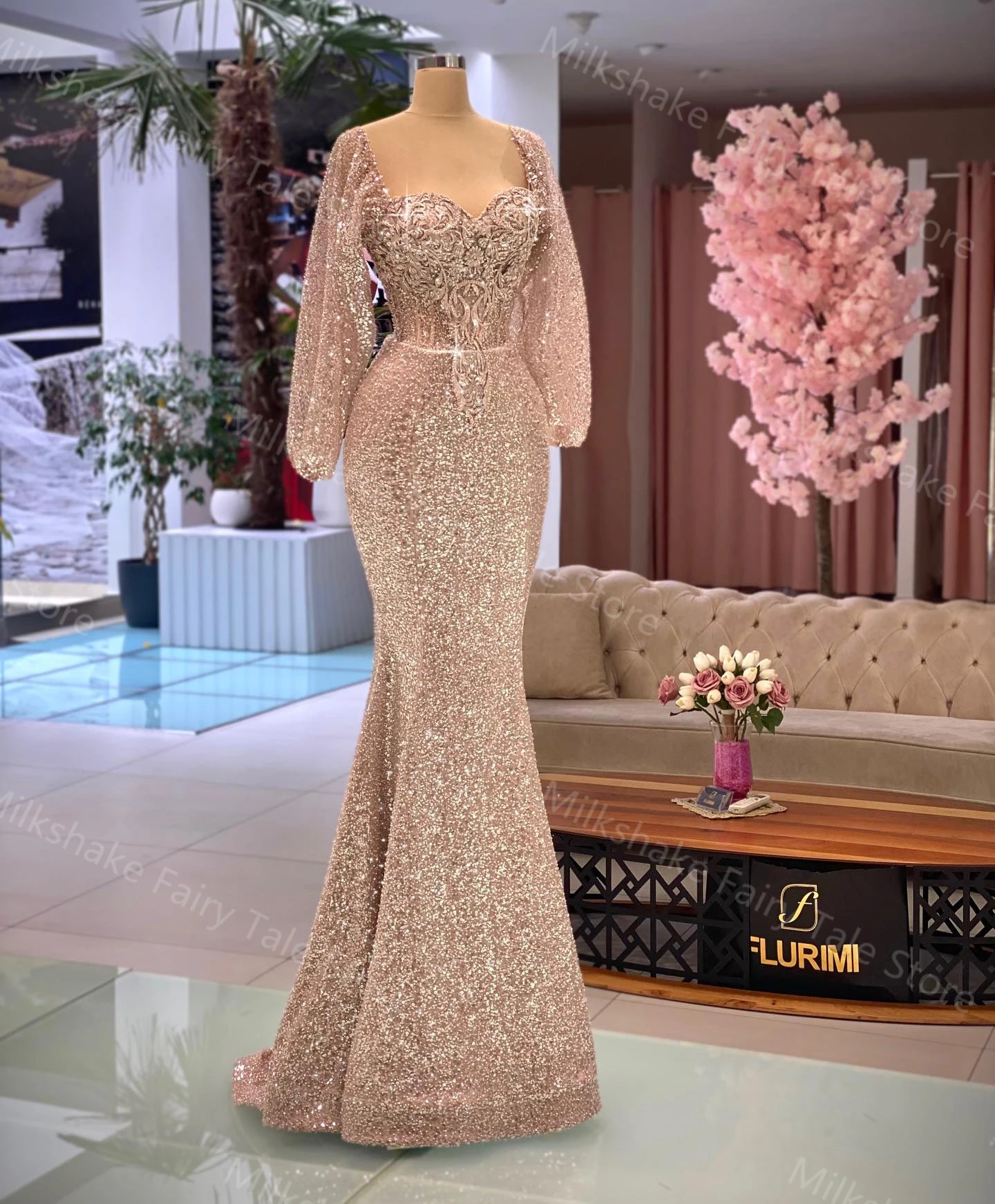 Shiny Champagne Evening Dresses Sexy Long Sleeves Beads Prom Gowns Glitter Floor Length Formal Custom Made Party Wedding Dresses
Shiny Champagne Evening Dresses Sexy Long Sleeves Beads Prom Gowns Glitter Floor Length Formal Custom Made Party Wedding Dresses