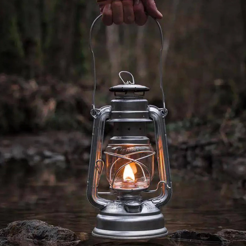 Retro Vintage LED Metal Oil Lamp Portable Lantern Kerosene Light Outdoor Camping Bar Table Lamps with Handle for Camping
Retro Vintage LED Metal Oil Lamp Portable Lantern Kerosene Light Outdoor Camping Bar Table Lamps with Handle for Camping