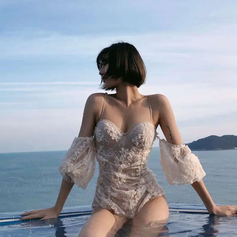 New Korean Style Ins Light Luxury Sexy Similar One-piece Swimsuit Female Small Chest Fairy Fan Cover Belly To Show Thin Swimsuit
New Korean Style Ins Light Luxury Sexy Similar One-piece Swimsuit Female Small Chest Fairy Fan Cover Belly To Show Thin Swimsuit