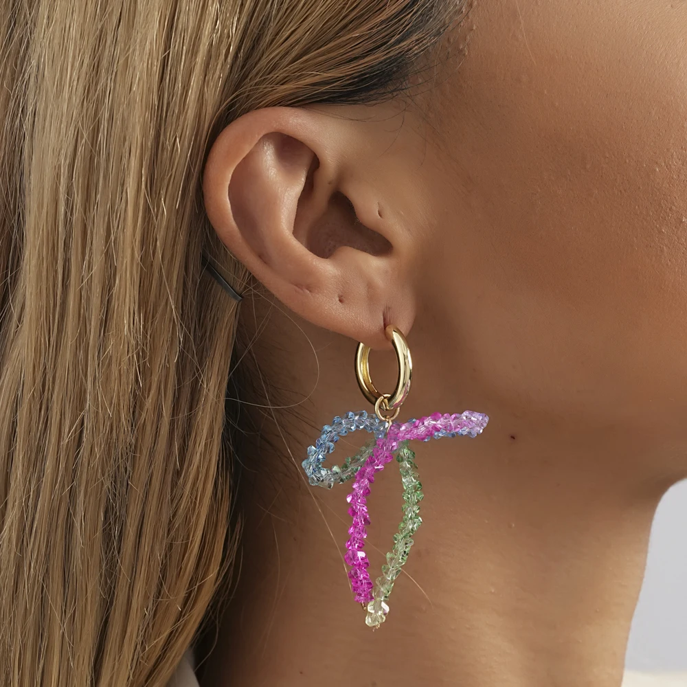 Multi-color Crystal Stone Bow Ladies Pendant Earrings Europe and The United States Fashion Jewelry Ladies Birthday Gift Earrings
Multi-color Crystal Stone Bow Ladies Pendant Earrings Europe and The United States Fashion Jewelry Ladies Birthday Gift Earrings