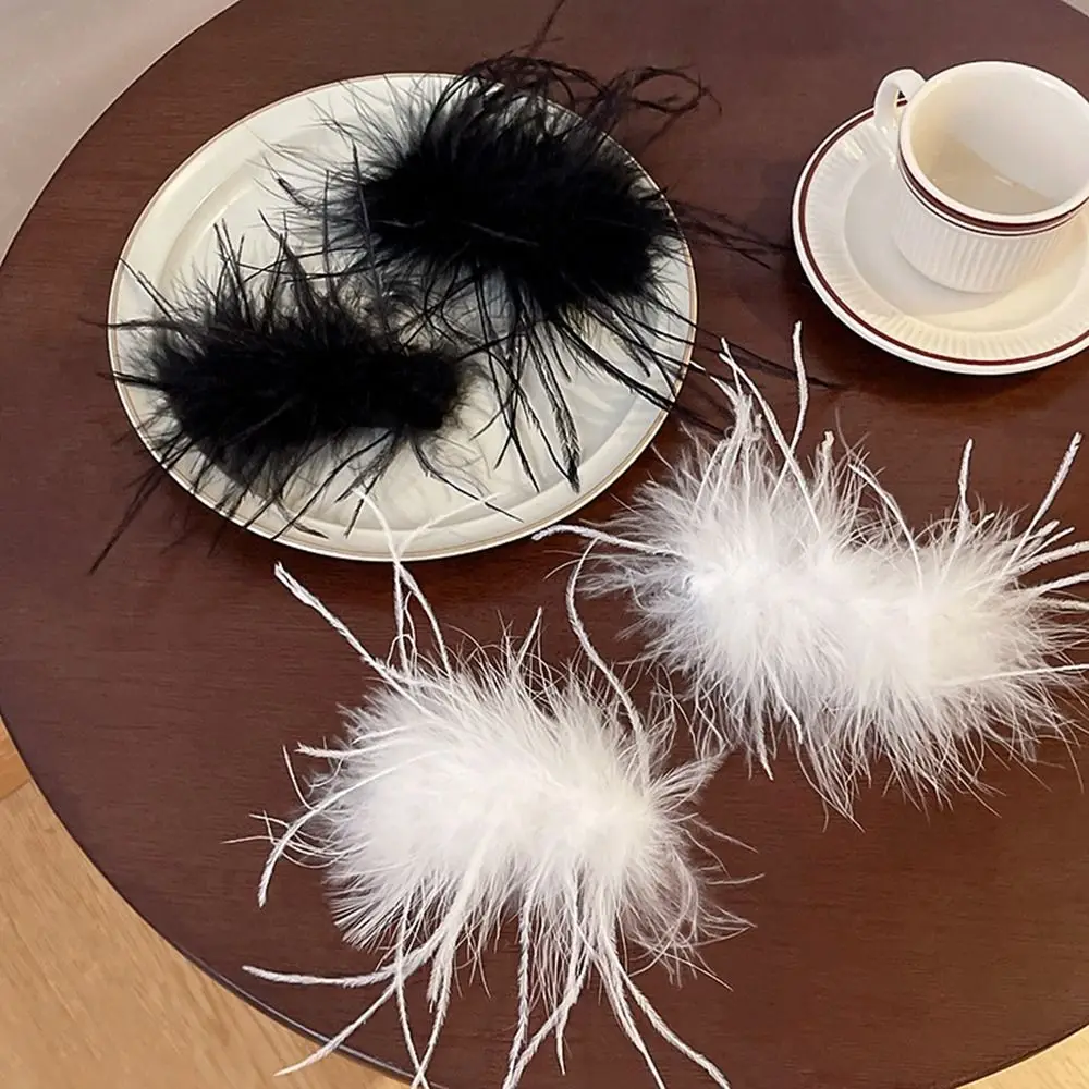 1 шт., женский головной убор с пушистыми перьями
1 шт., женский головной убор с пушистыми перьями