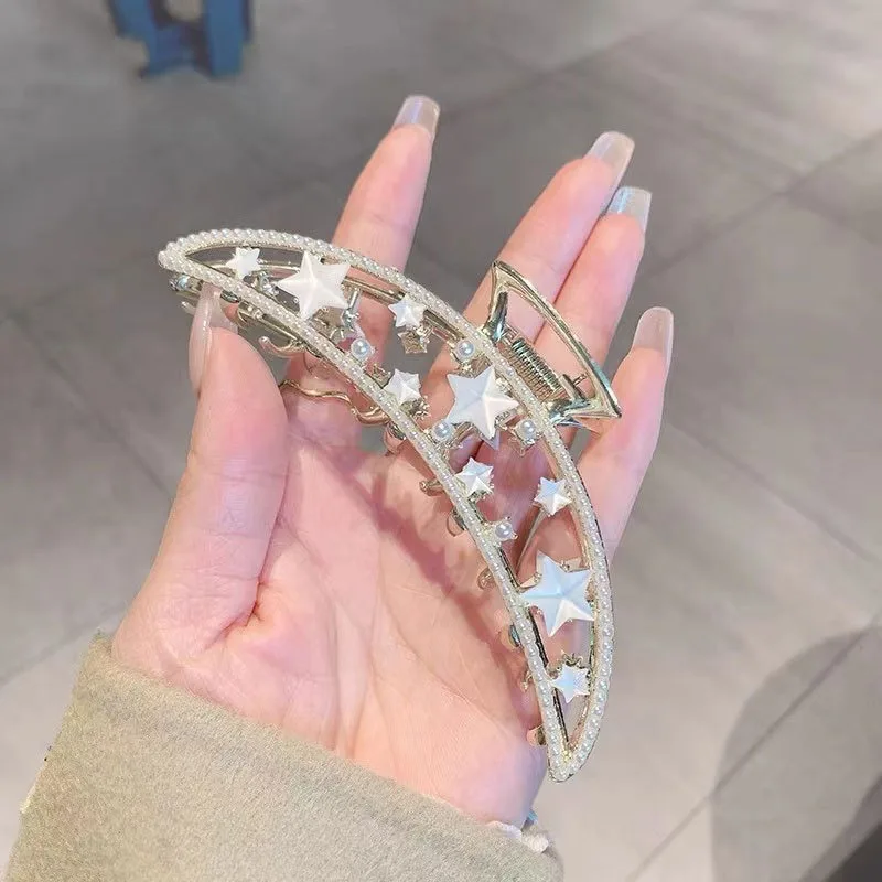 Неувядающая луна, полное небо, звезды, жемчужные волосы большого размера, жемчужная застежка на задней части мозга
Неувядающая луна, полное небо, звезды, жемчужные волосы большого размера, жемчужная застежка на задней части мозга