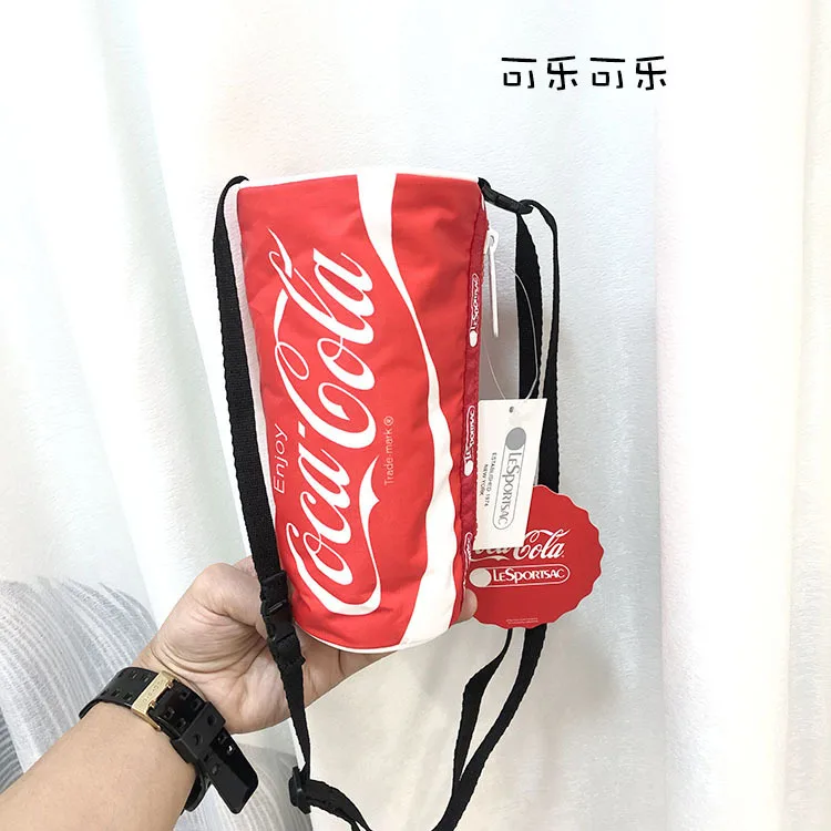 Летняя трендовая косметичка Coca-cola, маленькая сумка через плечо, сумка-мессенджер, тканевая сумка для брызг воды, маленькая сумка-мессенджер ...
Летняя трендовая косметичка Coca-cola, маленькая сумка через плечо, сумка-мессенджер, тканевая сумка для брызг воды, маленькая сумка-мессенджер ...