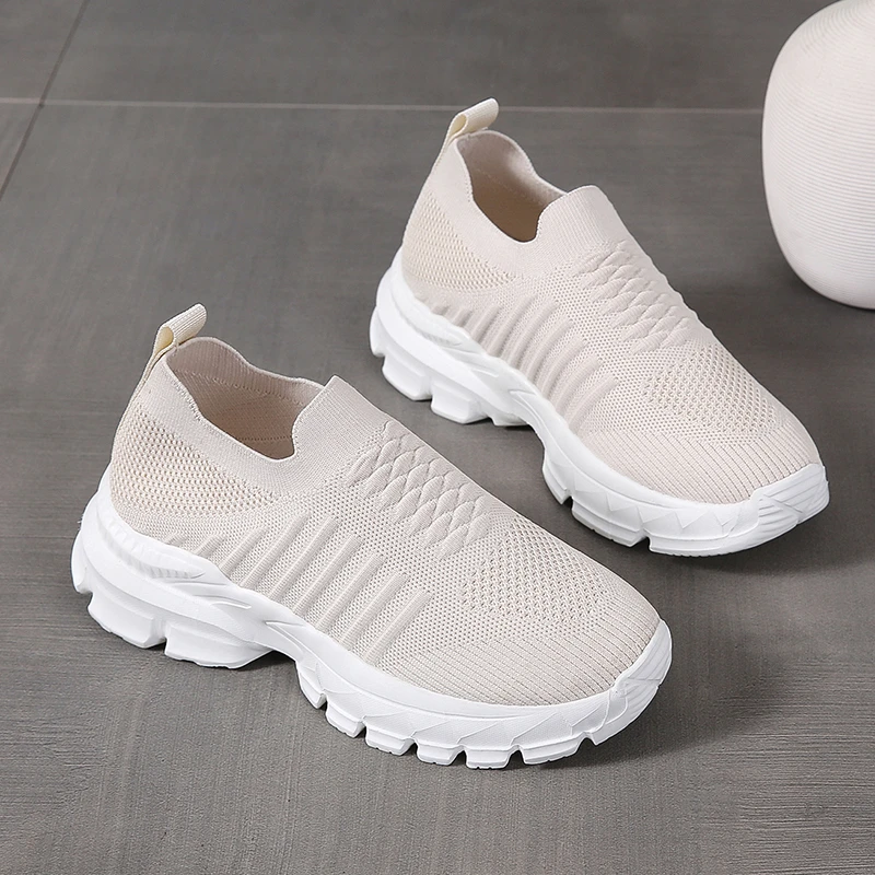 Women's Sports Shoes Fashion New Wedge with Thick Sole Women's Shoes Round Head Breathable Casual Women's Shoes Platform Shoes 
Women's Sports Shoes Fashion New Wedge with Thick Sole Women's Shoes Round Head Breathable Casual Women's Shoes Platform Shoes