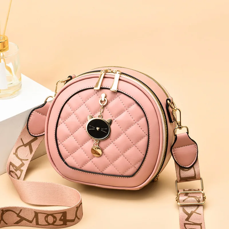 2023 new small bag women's net red and foreign style single shoulder bag fashion wide shoulder belt rhombus cross-body small rou
2023 new small bag women's net red and foreign style single shoulder bag fashion wide shoulder belt rhombus cross-body small rou