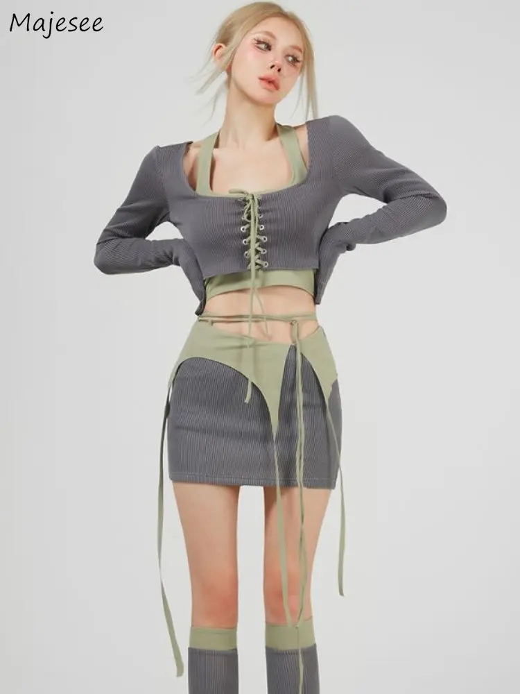 2022 Autumn New Sets Women Y2k Sexy Crop Tops Bandage Patchwork Long Sleeve Tops Mini A-line Skirts 2 Pieces Korean Style Ins
2022 Autumn New Sets Women Y2k Sexy Crop Tops Bandage Patchwork Long Sleeve Tops Mini A-line Skirts 2 Pieces Korean Style Ins