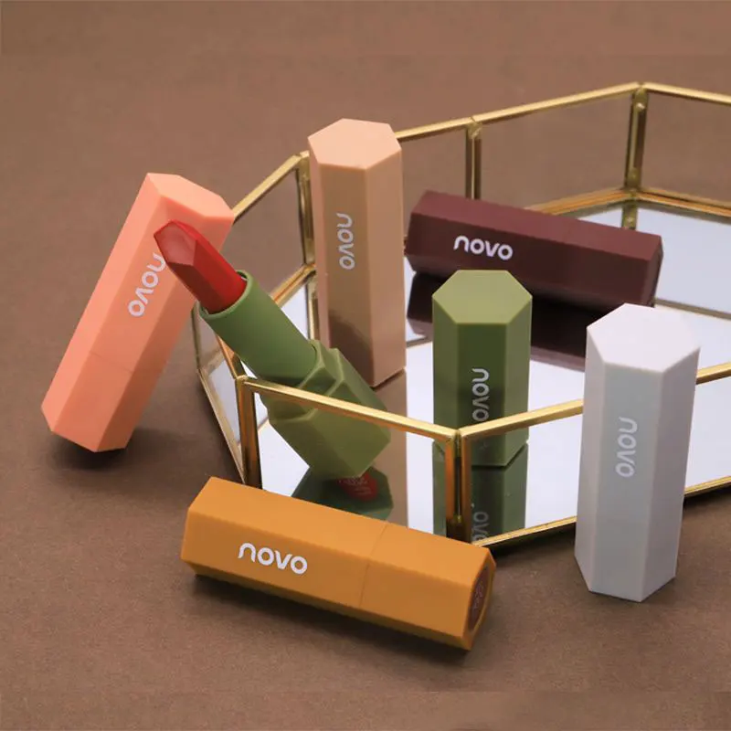 Christmas Gift Matte Lipstick Cosmetic Mist Velvet Long Lasting Moisturizing Lipstick Lip Gloss For Women Portable Lipstick
Christmas Gift Matte Lipstick Cosmetic Mist Velvet Long Lasting Moisturizing Lipstick Lip Gloss For Women Portable Lipstick
