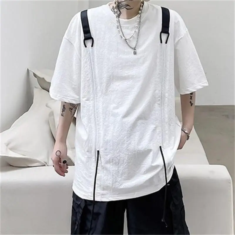 2022 Summer Men's Round Neck Short Sleeve T-Shirt Japanese New Fashion Personalized Strap Splicing Large Popular Top
2022 Summer Men's Round Neck Short Sleeve T-Shirt Japanese New Fashion Personalized Strap Splicing Large Popular Top