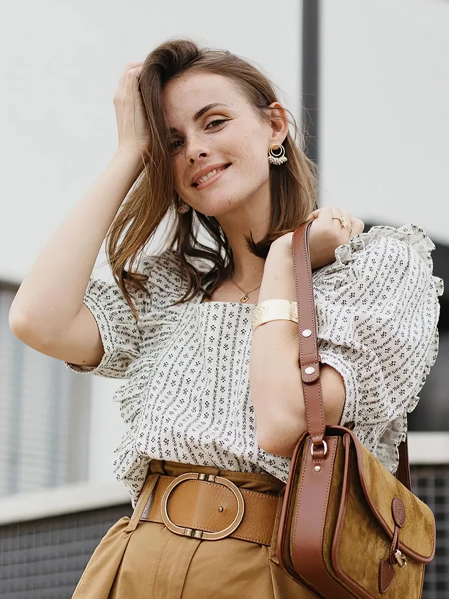 Floral Print Shirts 2022 Woman New Puff Sleeve Square Collar Ruffle Blouses Top Summer Elegant Vintage Ladies Chemsies Chic
Floral Print Shirts 2022 Woman New Puff Sleeve Square Collar Ruffle Blouses Top Summer Elegant Vintage Ladies Chemsies Chic