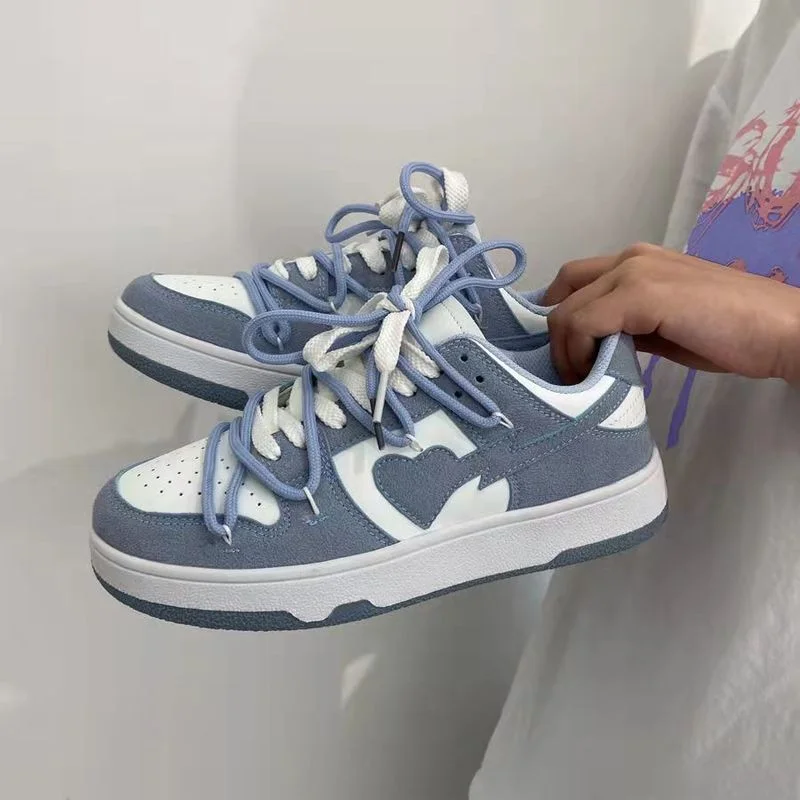 New 2022 Women’s Sneakers Haze Blue Love Breathable Students Casual Sports Shoes Women Couple Borads Shoes Men Outdoor Sneakers
New 2022 Women’s Sneakers Haze Blue Love Breathable Students Casual Sports Shoes Women Couple Borads Shoes Men Outdoor Sneakers