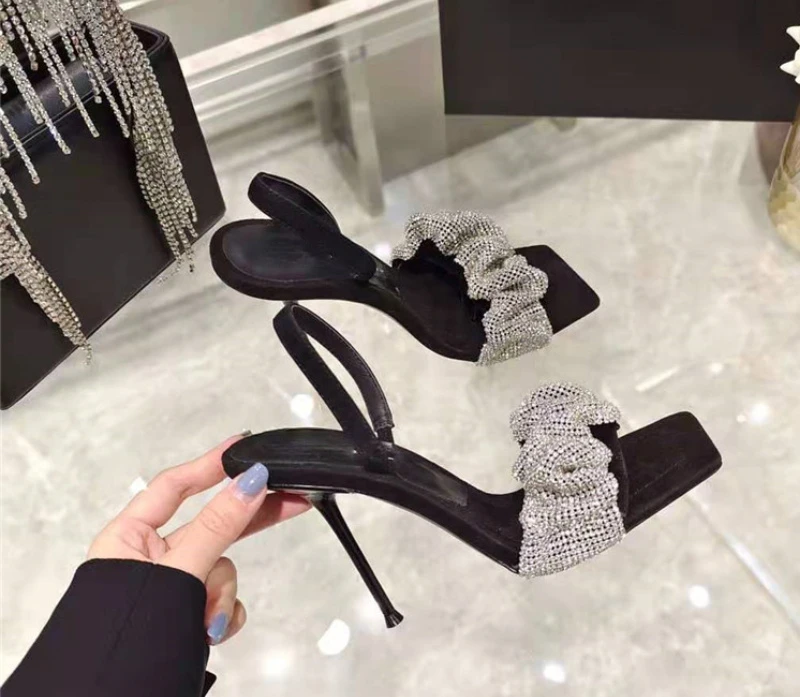 2022 Summer New One-word Strap Shiny Elegant Stiletto Square Toe Sandals for Women
2022 Summer New One-word Strap Shiny Elegant Stiletto Square Toe Sandals for Women