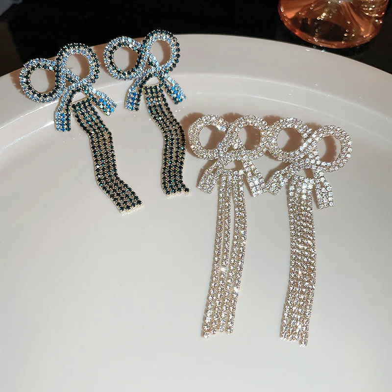 Женские длинные серьги-кисточки, серьги с бантом и кристаллами, украшение для вечеринки, 2023
Женские длинные серьги-кисточки, серьги с бантом и кристаллами, украшение для вечеринки, 2023