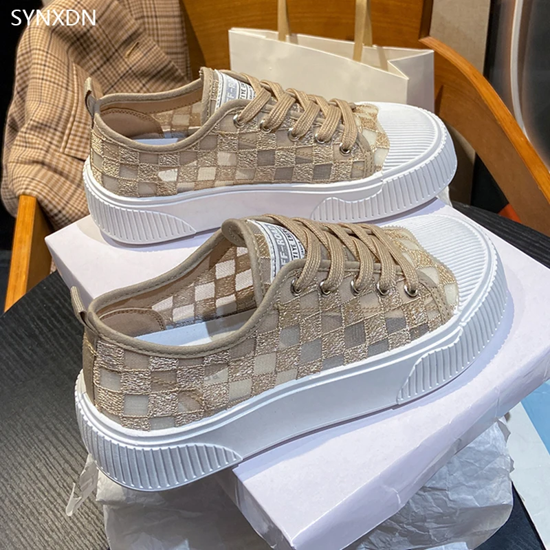 SYNXDN Breathable Mesh Women Canvas Flat Platform Cross-tied Female Sneakers Casual Summer Outdoor Shoes Tenis Basket Shoes
SYNXDN Breathable Mesh Women Canvas Flat Platform Cross-tied Female Sneakers Casual Summer Outdoor Shoes Tenis Basket Shoes