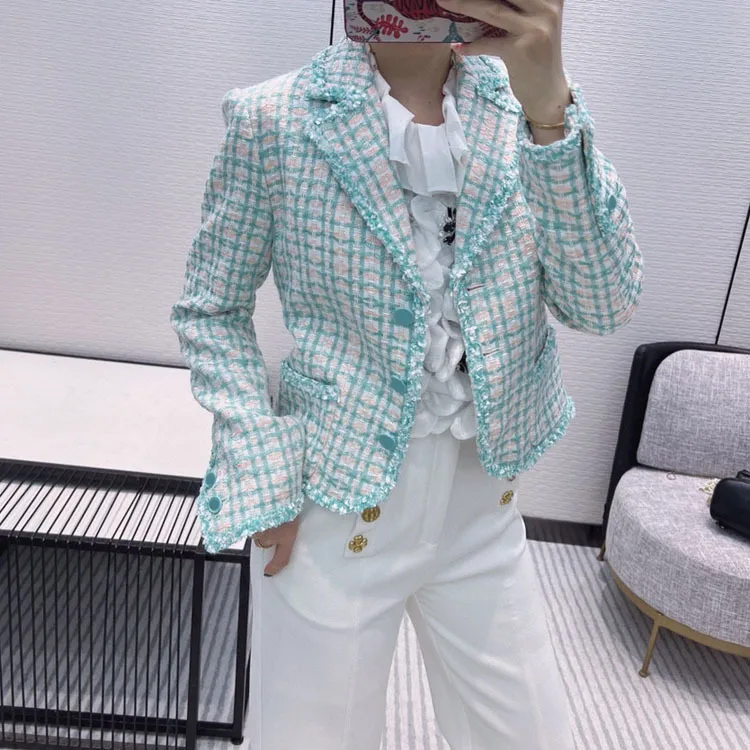 High-end 2 Color Plaid Coats for Women Top Quality 3D Cut V-neck Long Sleeve Slim Coats Commute Plaid Jackets Lady Spring 2022
High-end 2 Color Plaid Coats for Women Top Quality 3D Cut V-neck Long Sleeve Slim Coats Commute Plaid Jackets Lady Spring 2022