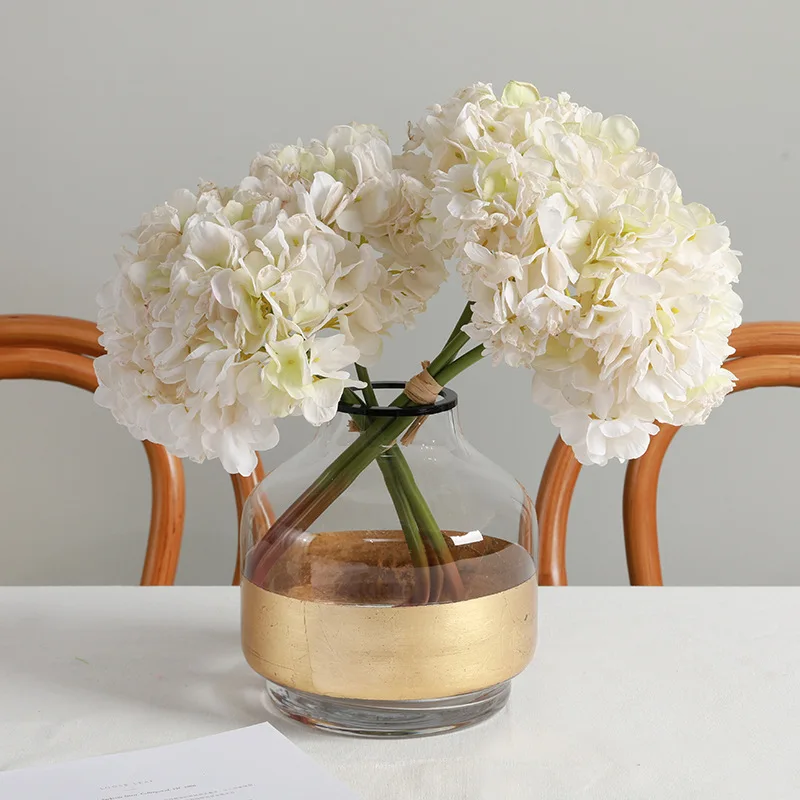 Hand-tie American Charcoal Edge Hydrangea Props Simulation Fake Flower Bouquet Living Room Home Decoration Artificial Decor Gift
Hand-tie American Charcoal Edge Hydrangea Props Simulation Fake Flower Bouquet Living Room Home Decoration Artificial Decor Gift