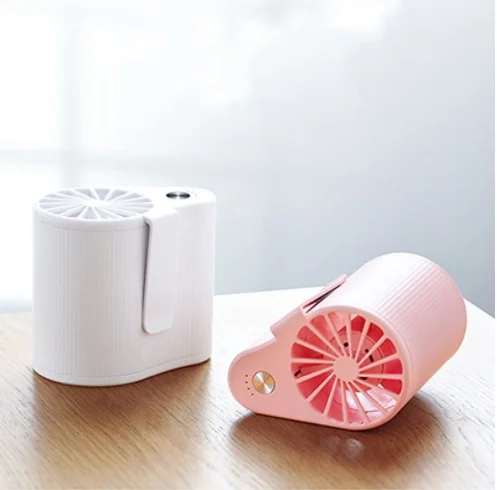 USB charging pocket cool fan creative cooling fan mini hanging waist outdoor sports small fan 
USB charging pocket cool fan creative cooling fan mini hanging waist outdoor sports small fan