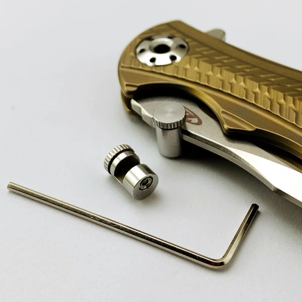 3Pcs/Set Knife 110 Thumb Stud Push Knife Button 416 Steel 110 Screw Pusher Screw For Hex Wrench Screw Folding Blade Thumb Stud
3Pcs/Set Knife 110 Thumb Stud Push Knife Button 416 Steel 110 Screw Pusher Screw For Hex Wrench Screw Folding Blade Thumb Stud
