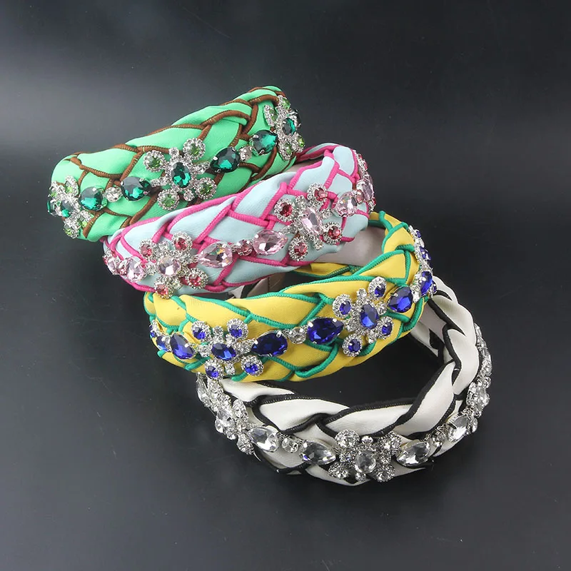 New fashion slippery silk fabric woven twist rhinestone personality headband ladies casual gift hair accessories headband 961
New fashion slippery silk fabric woven twist rhinestone personality headband ladies casual gift hair accessories headband 961