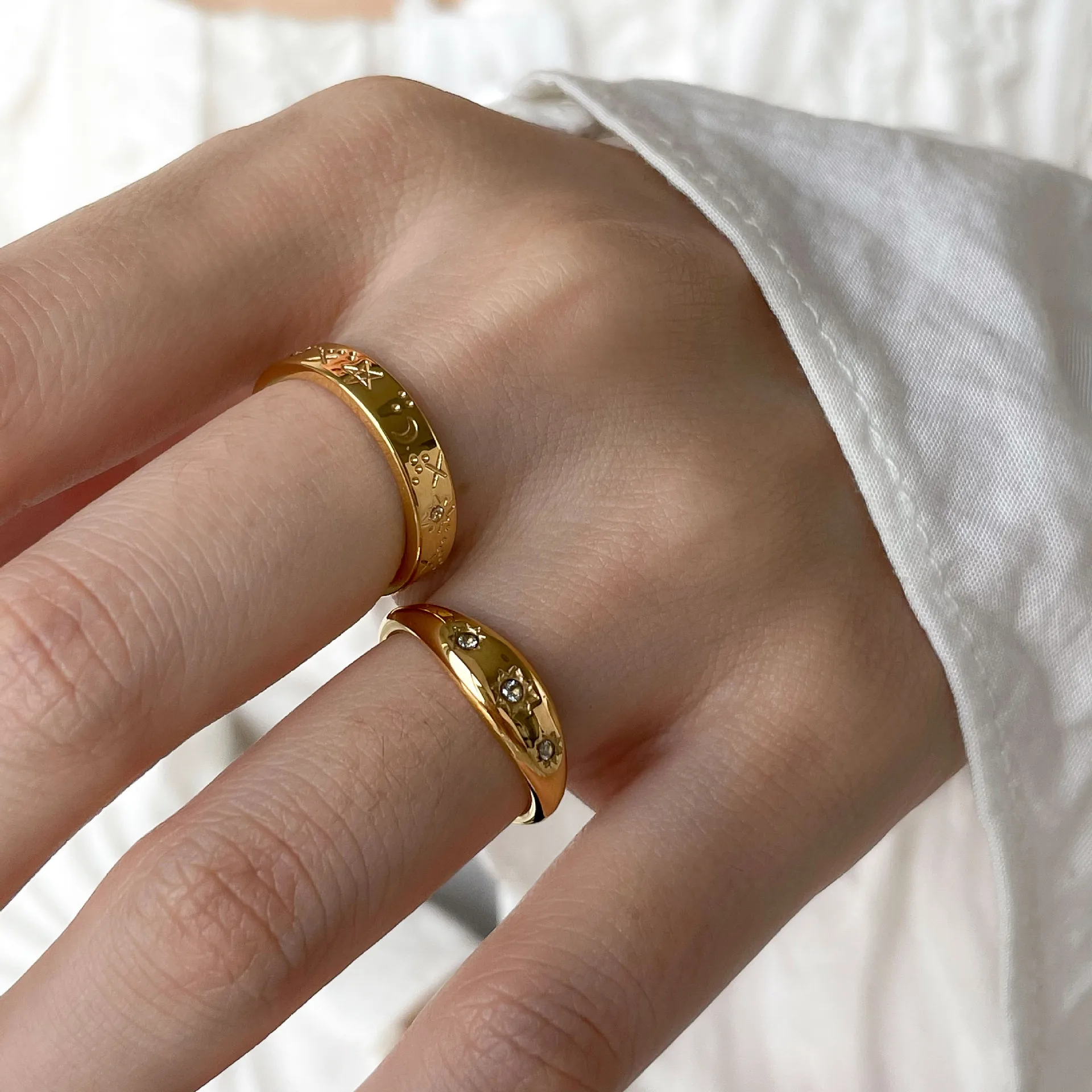 2022 New Zircon Star Moon Inlaid Rings For Women Dainty Gold Color Minimalist Stainlesss Steel Unadjustable Finger Ring Jewelry
2022 New Zircon Star Moon Inlaid Rings For Women Dainty Gold Color Minimalist Stainlesss Steel Unadjustable Finger Ring Jewelry