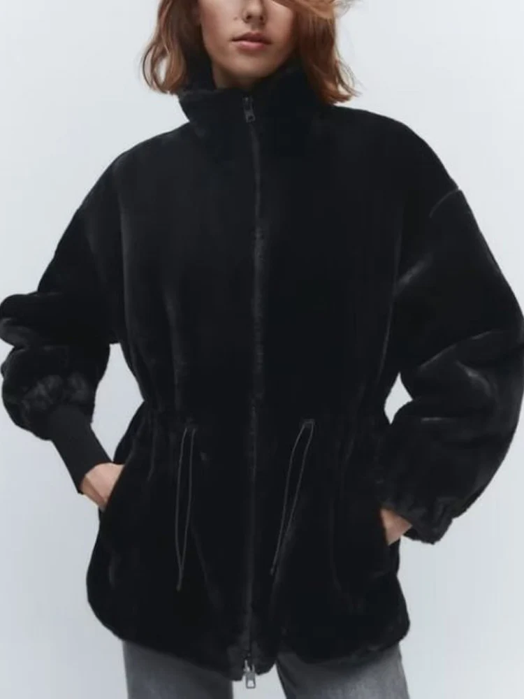 Kumsvag 2022 Winter Women Faux Fur Coats Fashion Casual Solid Drawstring Warm Female Elegant Street Zipper Outerwear Clothing 
Kumsvag 2022 Winter Women Faux Fur Coats Fashion Casual Solid Drawstring Warm Female Elegant Street Zipper Outerwear Clothing