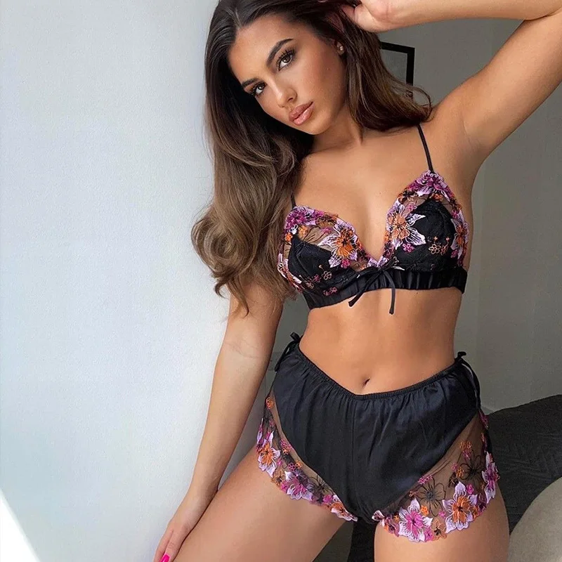 2-Piece Set Erotic Lingerie Sexy Petal Embroidered Sheer Bra G-Strings Sensual Push Up Bra Underwear Pajamas
2-Piece Set Erotic Lingerie Sexy Petal Embroidered Sheer Bra G-Strings Sensual Push Up Bra Underwear Pajamas