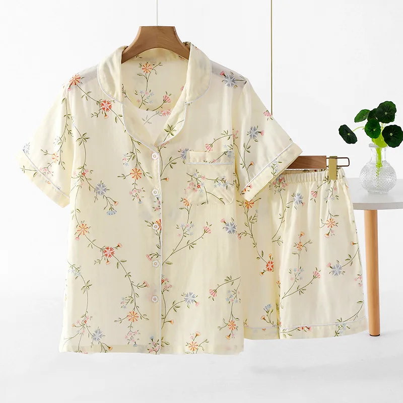 Cotton Shorts Pajamas for Women Summer Short Sleeve Cardigan Sleep Tops with Shorts Floral Printing Two-Piece Set Summer Women
Cotton Shorts Pajamas for Women Summer Short Sleeve Cardigan Sleep Tops with Shorts Floral Printing Two-Piece Set Summer Women