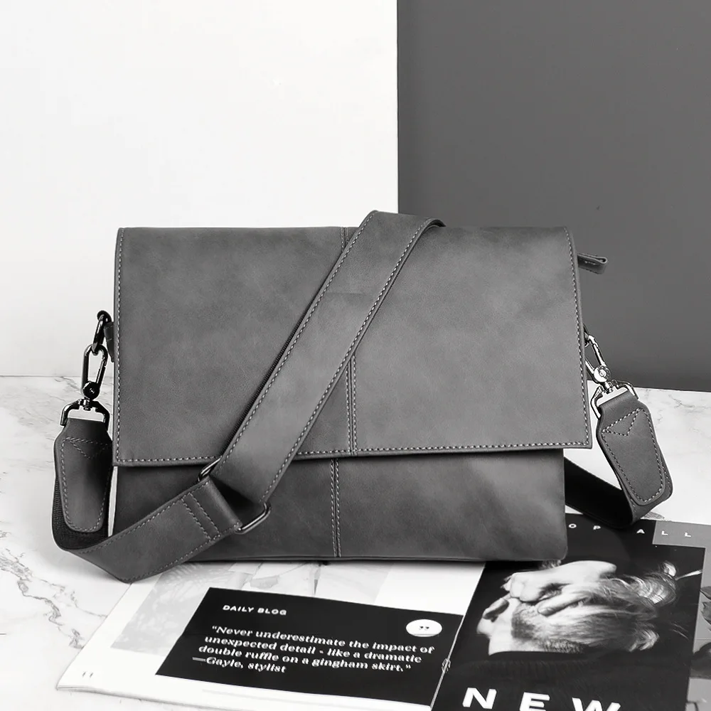 Large Capacity Pu Shoulder Quality Men'messenger Solid Textured Bag Classic Bag High Leather Bag Color Male Crossbody Casual
Large Capacity Pu Shoulder Quality Men'messenger Solid Textured Bag Classic Bag High Leather Bag Color Male Crossbody Casual