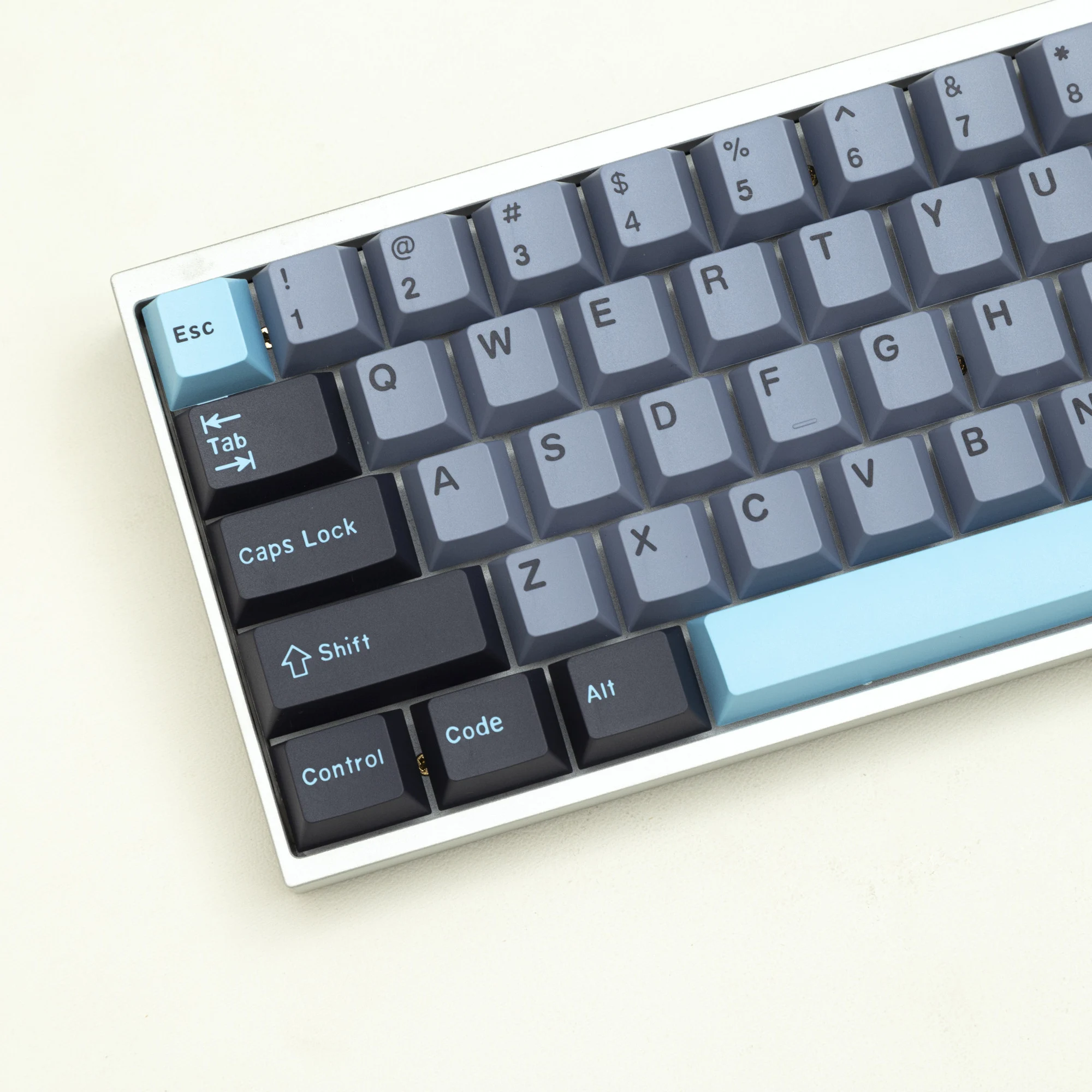 Полный комплект клавиш GMK Clone 8008 Key cap Doubleshot Cherry Profile, 173 клавиш, оригинальная детская Крышка для механической клавиатуры 61/64/68/980
Полный комплект клавиш GMK Clone 8008 Key cap Doubleshot Cherry Profile, 173 клавиш, оригинальная детская Крышка для механической клавиатуры 61/64/68/980
