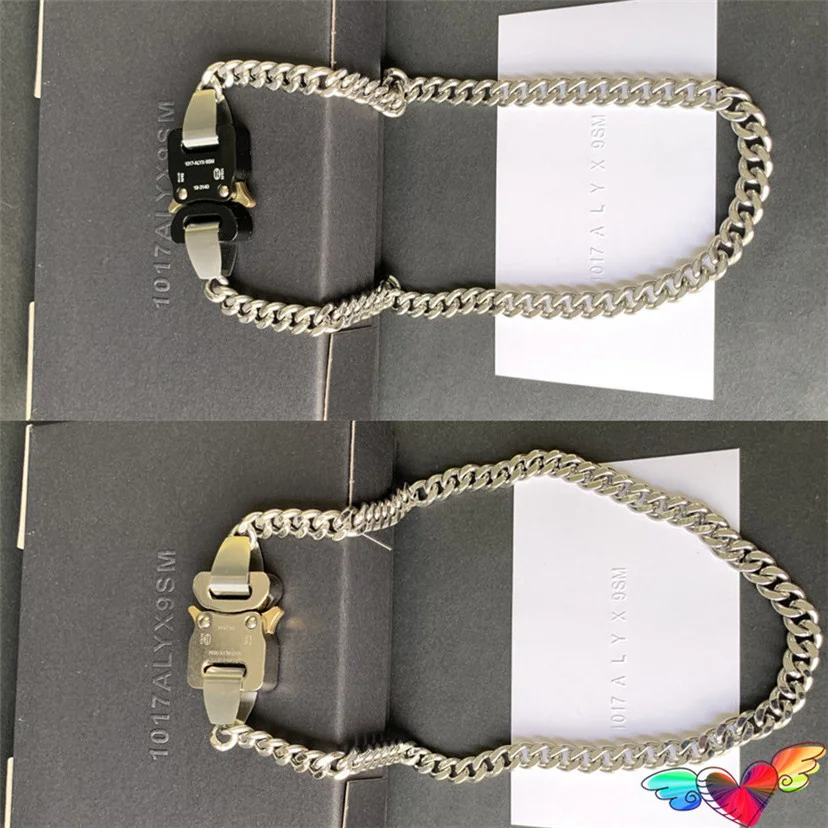 Classic 1017 ALYX 9SM Buckle Necklace 2023 Men Women 1:1 ALYX Necklaces High Quality Engraving Stainless Steel Chain
Classic 1017 ALYX 9SM Buckle Necklace 2023 Men Women 1:1 ALYX Necklaces High Quality Engraving Stainless Steel Chain