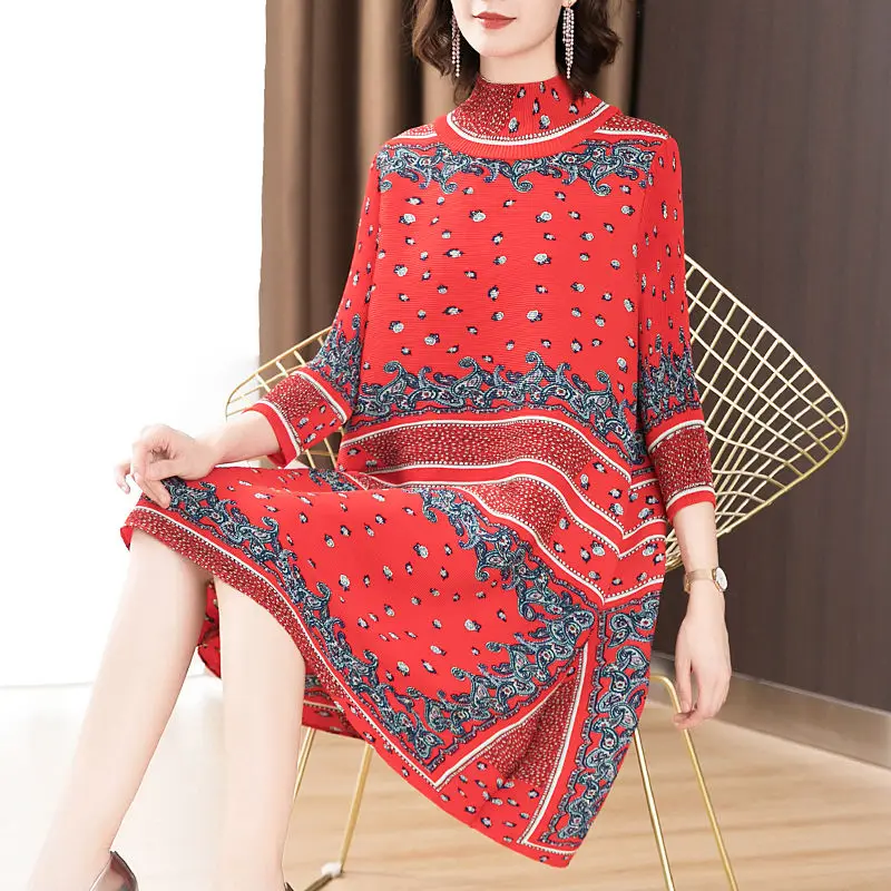 Retro fashion pleated dress 2022 spring new commuter high-neck print loose and thin A-line skirt three quarter sleeve dress
Retro fashion pleated dress 2022 spring new commuter high-neck print loose and thin A-line skirt three quarter sleeve dress