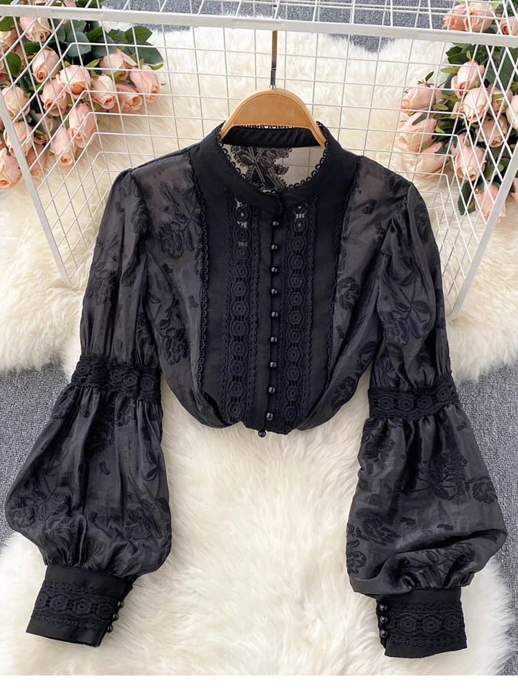 Fall 2023 New Fashion French Retro Lantern Sleeve Blouse Female Stitching Lace Stand-up Collar Blusa Loose Shirt KK1612
Fall 2023 New Fashion French Retro Lantern Sleeve Blouse Female Stitching Lace Stand-up Collar Blusa Loose Shirt KK1612