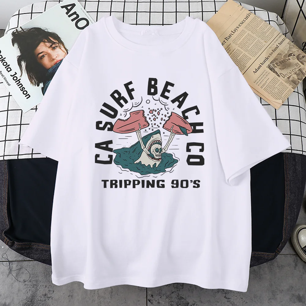 California Surf Beach Tripping 90'S T-Shirts Men Chic Luxury Tshirts Fashion Personality Clothing Quality Comfortable Clothes
California Surf Beach Tripping 90'S T-Shirts Men Chic Luxury Tshirts Fashion Personality Clothing Quality Comfortable Clothes