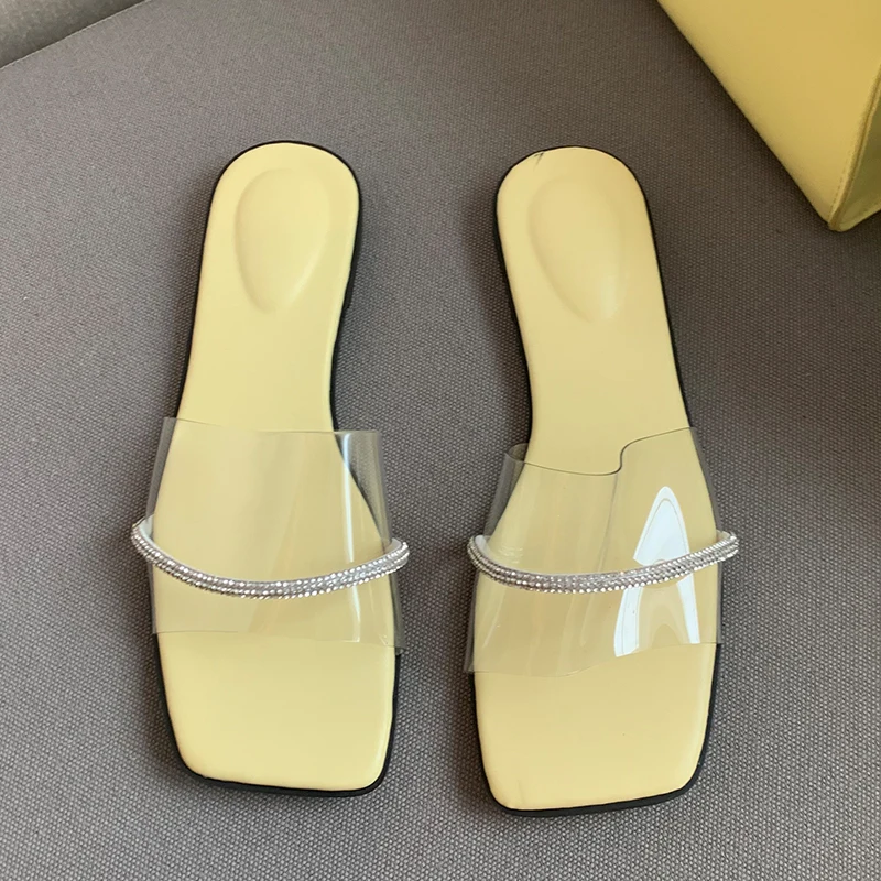 Женские резиновые шлепанцы большого размера Стразы 2022 сланцы для улицы модные повседневные женские шлепанцы с квадратным носком
Женские резиновые шлепанцы большого размера Стразы 2022 сланцы для улицы модные повседневные женские шлепанцы с квадратным носком