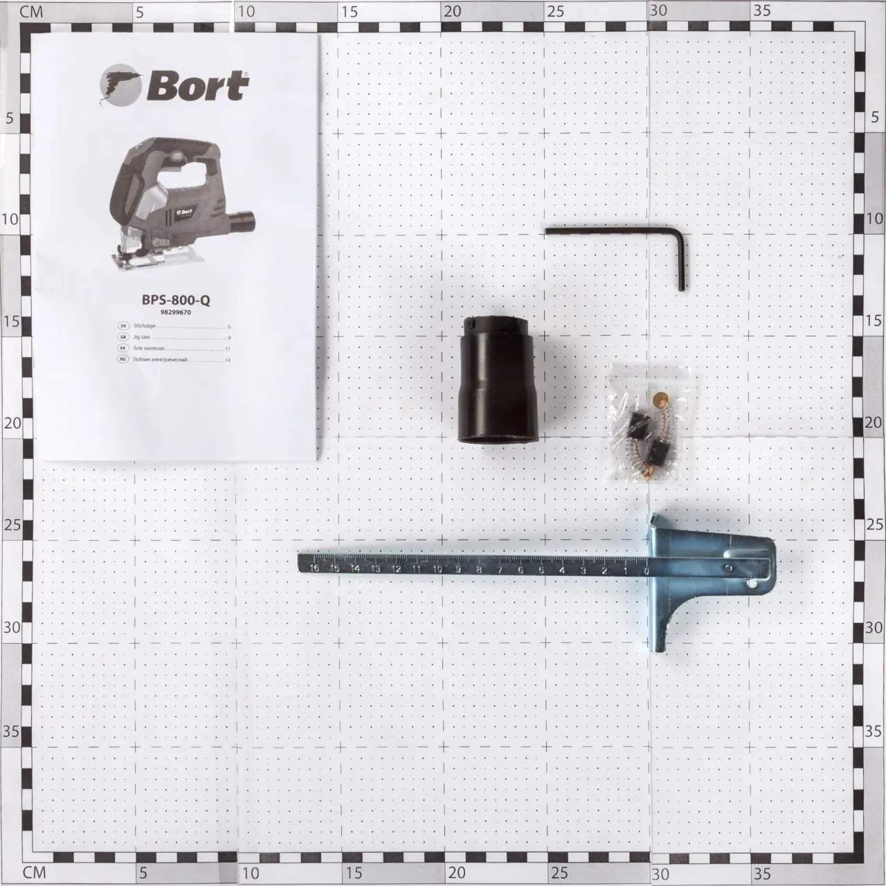 Лобзик электрический Bort BPS-800-Q (Мощность 800 Вт 3000 об/мин холостого хода маятниковая