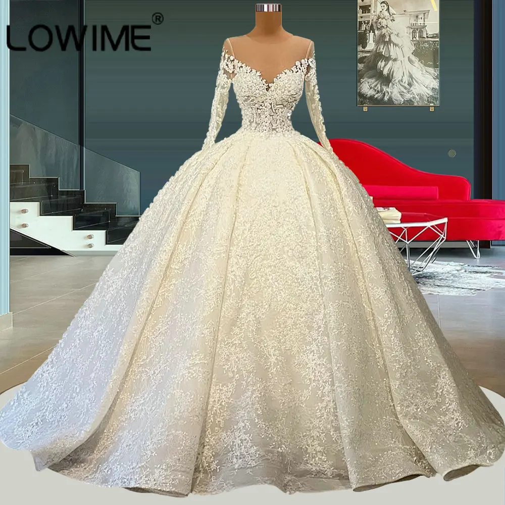 Dubai Puffy Ball Gown Lace Wedding Dresses 2022 Long Sleeves Bridal Gowns Elegant Women Engagement Dress Vestidos De Novias 
Dubai Puffy Ball Gown Lace Wedding Dresses 2022 Long Sleeves Bridal Gowns Elegant Women Engagement Dress Vestidos De Novias