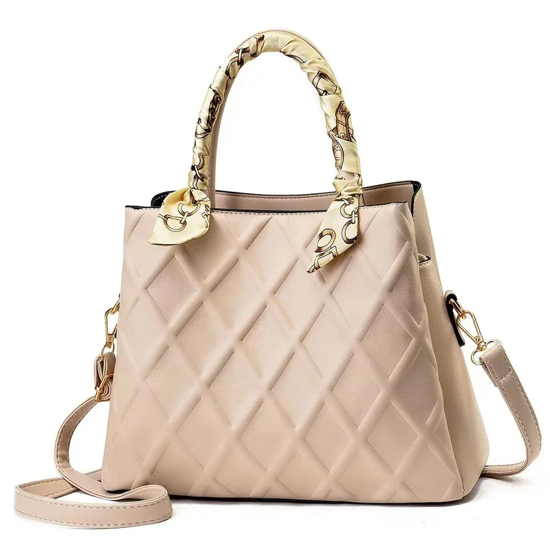 Hot Selling Trend High Quality Simple Shoulder Bag Female 2022 New Ladies Handbag Large Capacity All-match Messenger Bag
Hot Selling Trend High Quality Simple Shoulder Bag Female 2022 New Ladies Handbag Large Capacity All-match Messenger Bag