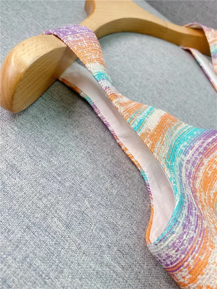 Женское твидовое платье без рукавов, однобортное короткое платье радужной расцветки с лямкой на шее и поясом на талии, лето 2023
Женское твидовое платье без рукавов, однобортное короткое платье радужной расцветки с лямкой на шее и поясом на талии, лето 2023