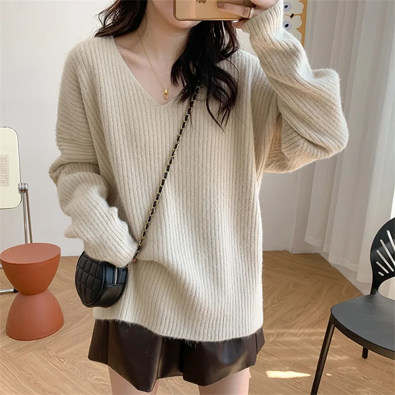 DUOFAN Women Sweaters V-Neck Casual Solid Knitted Pullovers Top Long Sleeve Soft Warm Basic Korean Style Fashionable Cozy Jumper
DUOFAN Women Sweaters V-Neck Casual Solid Knitted Pullovers Top Long Sleeve Soft Warm Basic Korean Style Fashionable Cozy Jumper