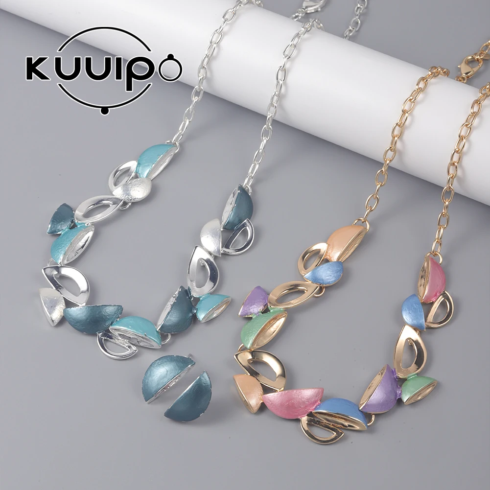 

Kuuipo Geometric Neck Jewelry Hollow Out Enamel Necklaces Gift Female Fashion Chain Choker Necklace for Women Girlfriend Gift