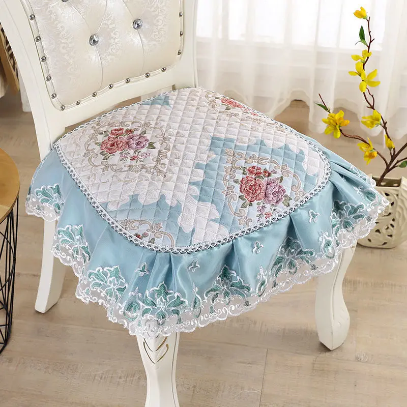 Printed Lace Dining Chair Mat Four Seasons Dining Room Living Room Decoration Cushion Horseshoe Shape Thicken Office Chair Mat
Printed Lace Dining Chair Mat Four Seasons Dining Room Living Room Decoration Cushion Horseshoe Shape Thicken Office Chair Mat