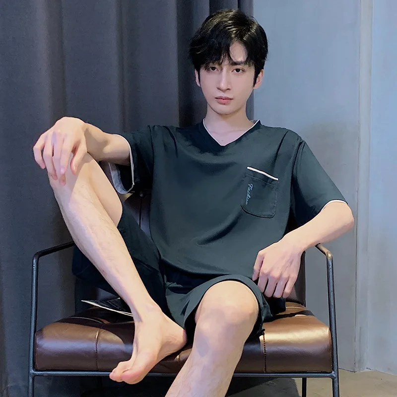 2022 Summer Mens New Pajamas Suit Modal Loose 2 Piece Sleepwear V-Neck Sexy Nightwear Short Sleeve Shorts Men Home Clothes XXXL
2022 Summer Mens New Pajamas Suit Modal Loose 2 Piece Sleepwear V-Neck Sexy Nightwear Short Sleeve Shorts Men Home Clothes XXXL
