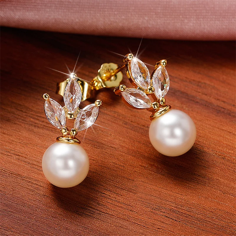 New Exquisite Women's Imitation Pearl Earrings with Brilliant CZ Three Metal Color Available Fashion Versatile Female Jewelry
New Exquisite Women's Imitation Pearl Earrings with Brilliant CZ Three Metal Color Available Fashion Versatile Female Jewelry